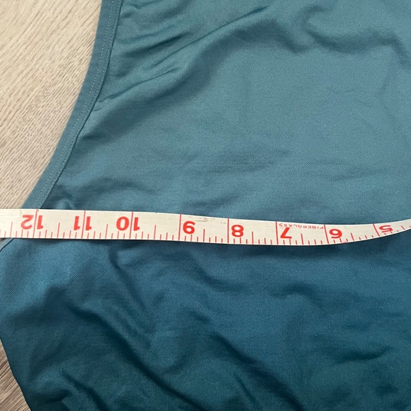 Forever 21 Active Crop Top – Size S (Small) - Picture 6 of 8